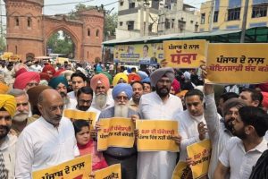 ਭਾਜਪਾ ਵਿਰੋਧੀ ਧਿਰ ਦੀ ਆਵਾਜ਼ ਨੂੰ ਦਬਾਉਣ ਲਈ ED-CBI ਛਾਪਿਆਂ ਦੀ ਕਰ ਰਹੀ ਵਰਤੋਂ, ਪੰਜਾਬ ਭਰ ‘ਚ ‘ਆਪ’ ਦਾ ਜ਼ਬਰਦਸਤ ਪ੍ਰਦਰਸ਼ਨ