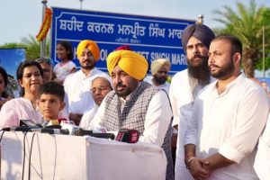ਮੁੱਖ ਮੰਤਰੀ ਭਗਵੰਤ ਮਾਨ ਦਾ ਵੱਡਾ ਐਲਾਨ; ਐਚ.ਆਰ.-2 ਰੋਡ ਹੁਣ ‘ਸ਼ਹੀਦ ਕਰਨਲ ਮਨਪ੍ਰੀਤ ਸਿੰਘ ਮਾਰਗ’ ਦੇ ਨਾਂ ਨਾਲ ਜਾਣੀ ਜਾਵੇਗੀ